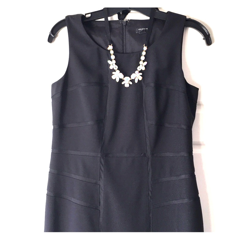 Ann Taylor petite black sleeveless sheath dress S